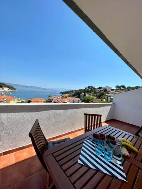 Apartment Frina I, Island Hvar Йелса Екстериор снимка